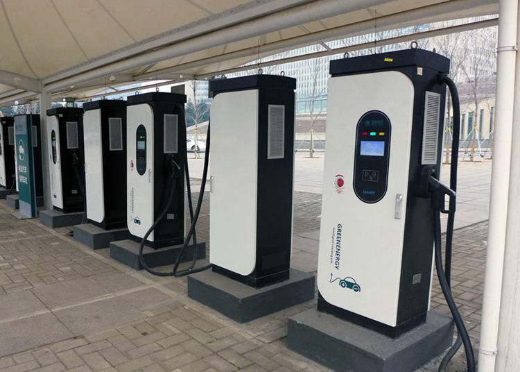充電樁靠什么充電？