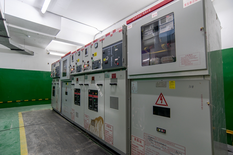 高壓斷路器故障分析與原因探究：保障電力安全的關(guān)鍵